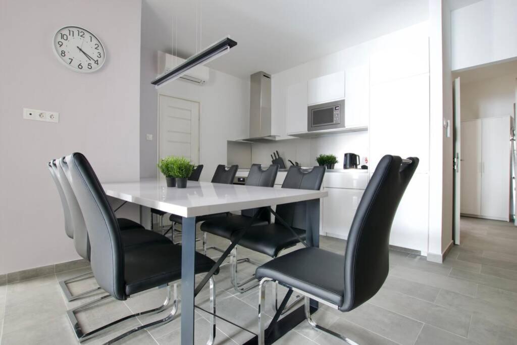 Premium By Hi5-vaci Str. 3 Bedroom Lejlighed